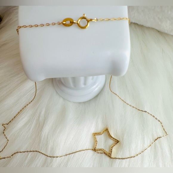 Dainty Star with Zirconia Stone Necklace. 💛 Real 18 Karat Solid Gold Jewelry 💛 - Picture 9 of 11